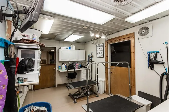 $1,250,000 | 12344 Kennel Drive, Junction City, KS 66441