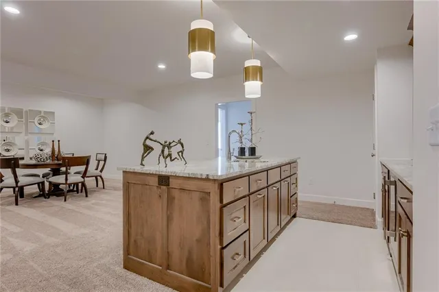 $788,357 | 25354 West 92nd Street, Lenexa, KS 66227