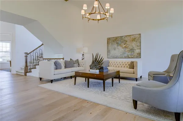 $776,055 | 25354 West 92nd Street, Lenexa, KS 66227