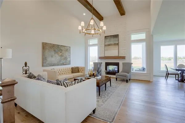 $776,055 | 25354 West 92nd Street, Lenexa, KS 66227