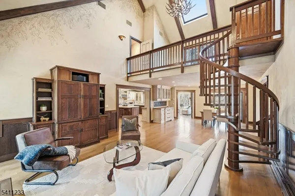 $2,900,000 | 307 Freemans Lane, Franklin Lakes, NJ 07417