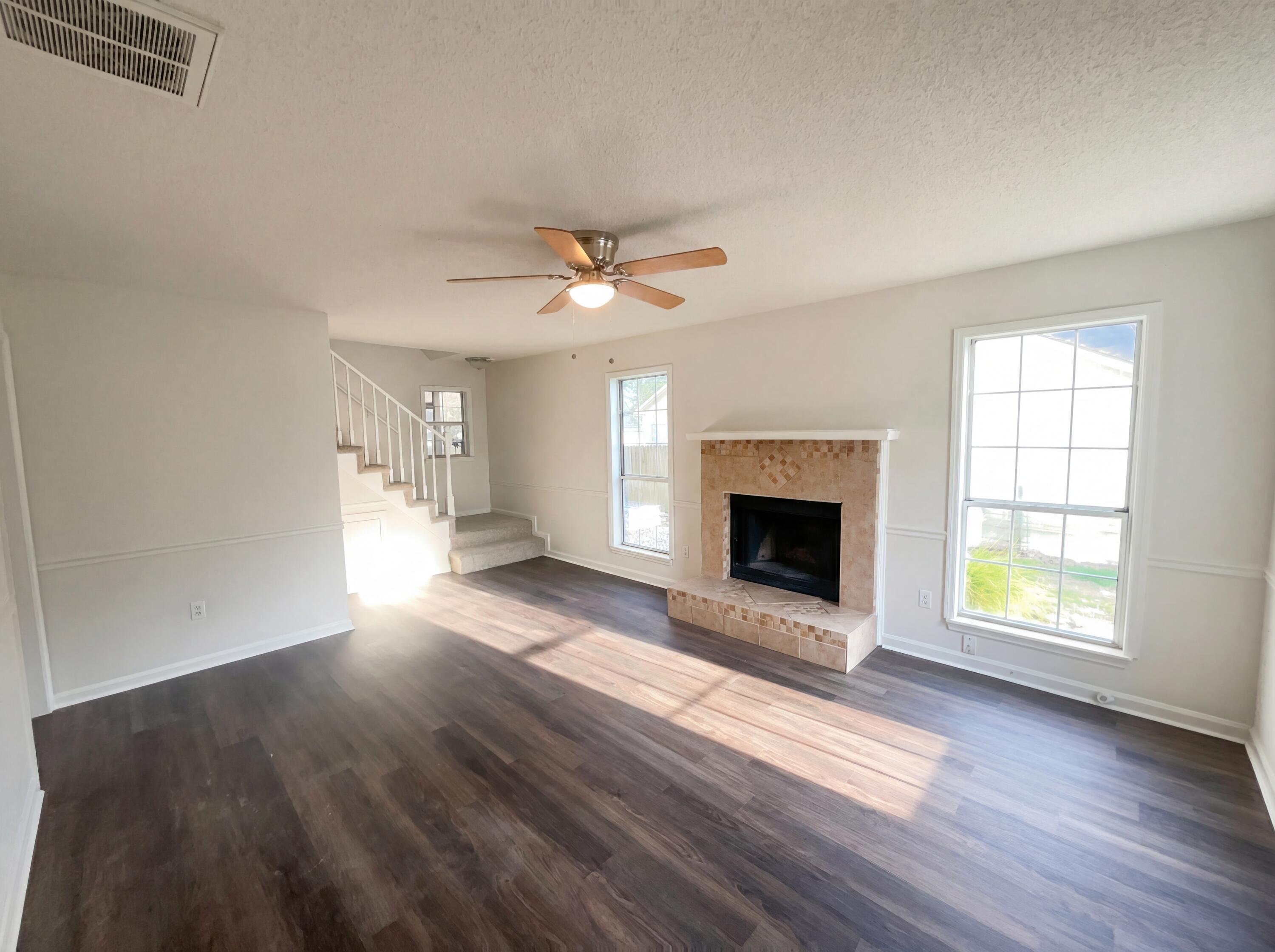 104 Nottingham Court Summerville, SC 29485 - Photo 3 of 16 photo_03