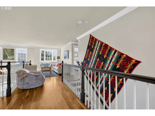 $1,299,000 | 375 Marina Vista Drive, Lowell, OR 97452