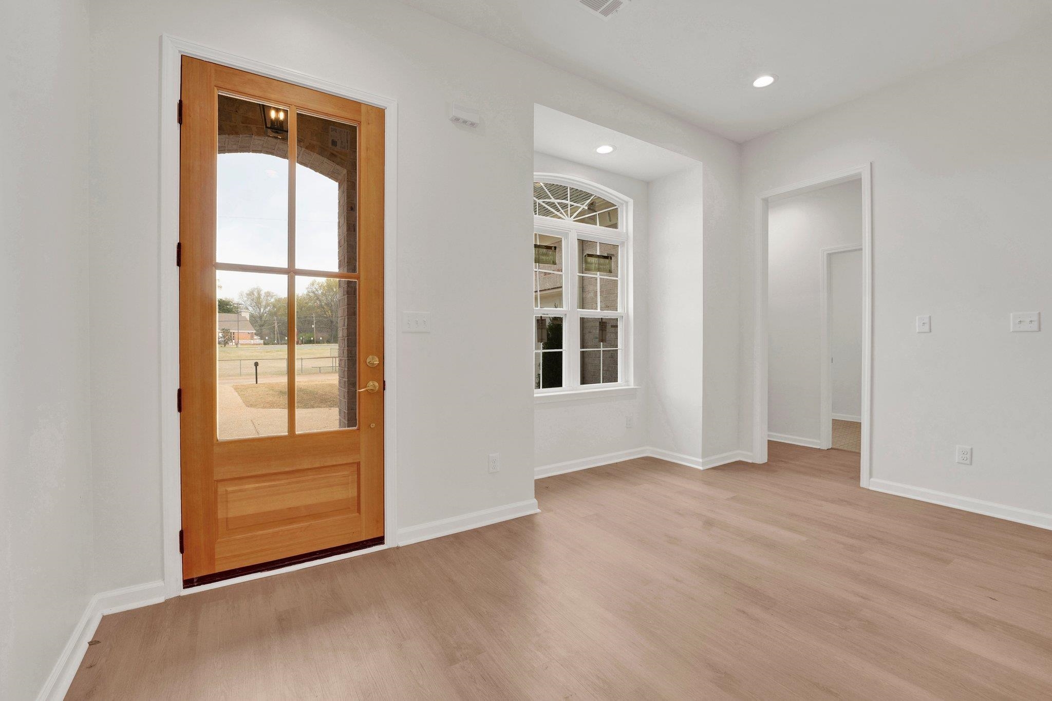 4056 Fonta Road Bartlett, TN 38002 - Photo 5 of 39 Entrance foyer featuring light wood finished floors, baseboards, and recessed lighting