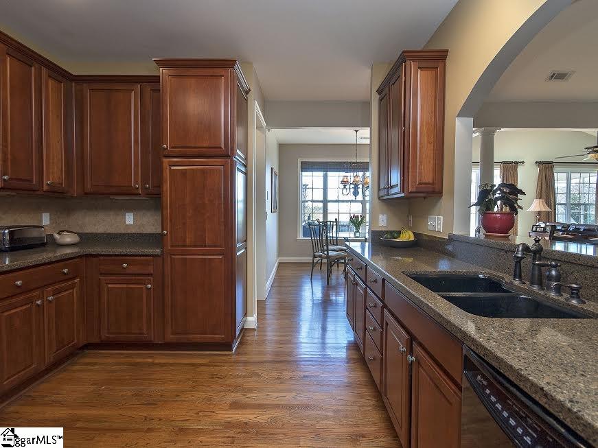 105 Aldgate Way Greer, SC 29650 - Photo 9 of 29 Gallery Image 9
