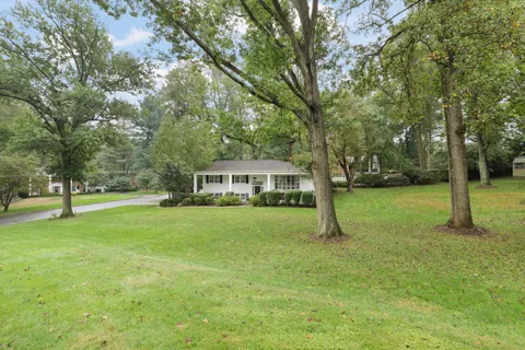 $1,650,000 | 1521 Forest Villa Lane, McLean, VA 22101