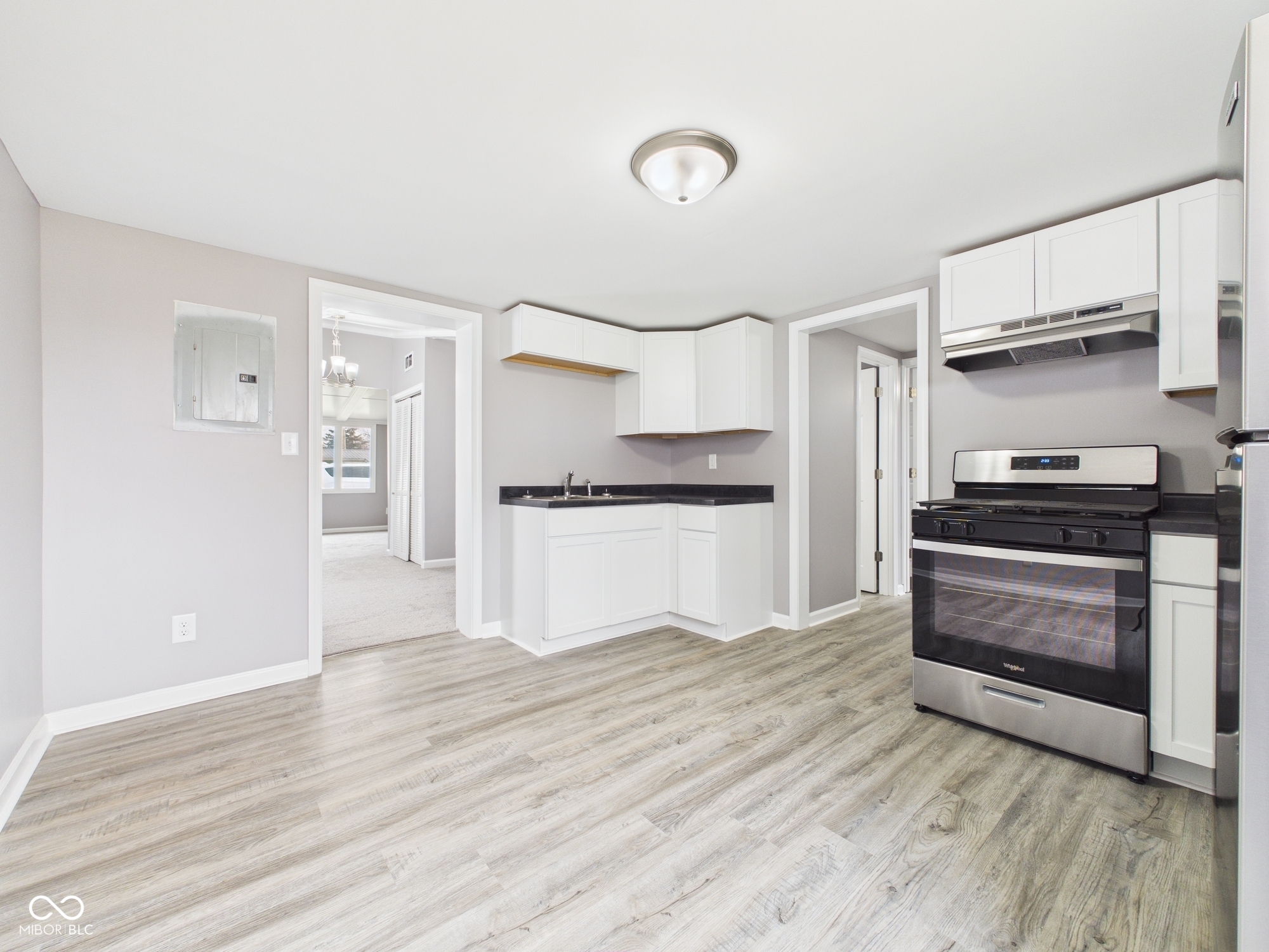 4221 Brown Street Anderson, IN 46013 - Photo 11 of 26