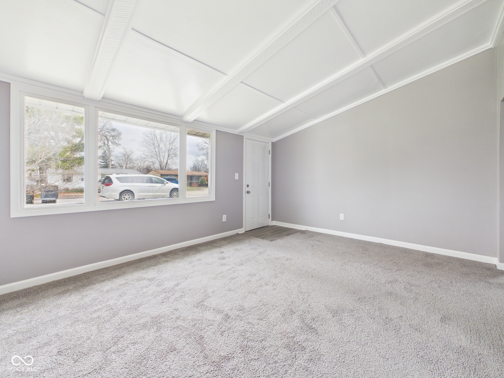 4221 Brown Street Anderson, IN 46013 - Photo 4 of 26