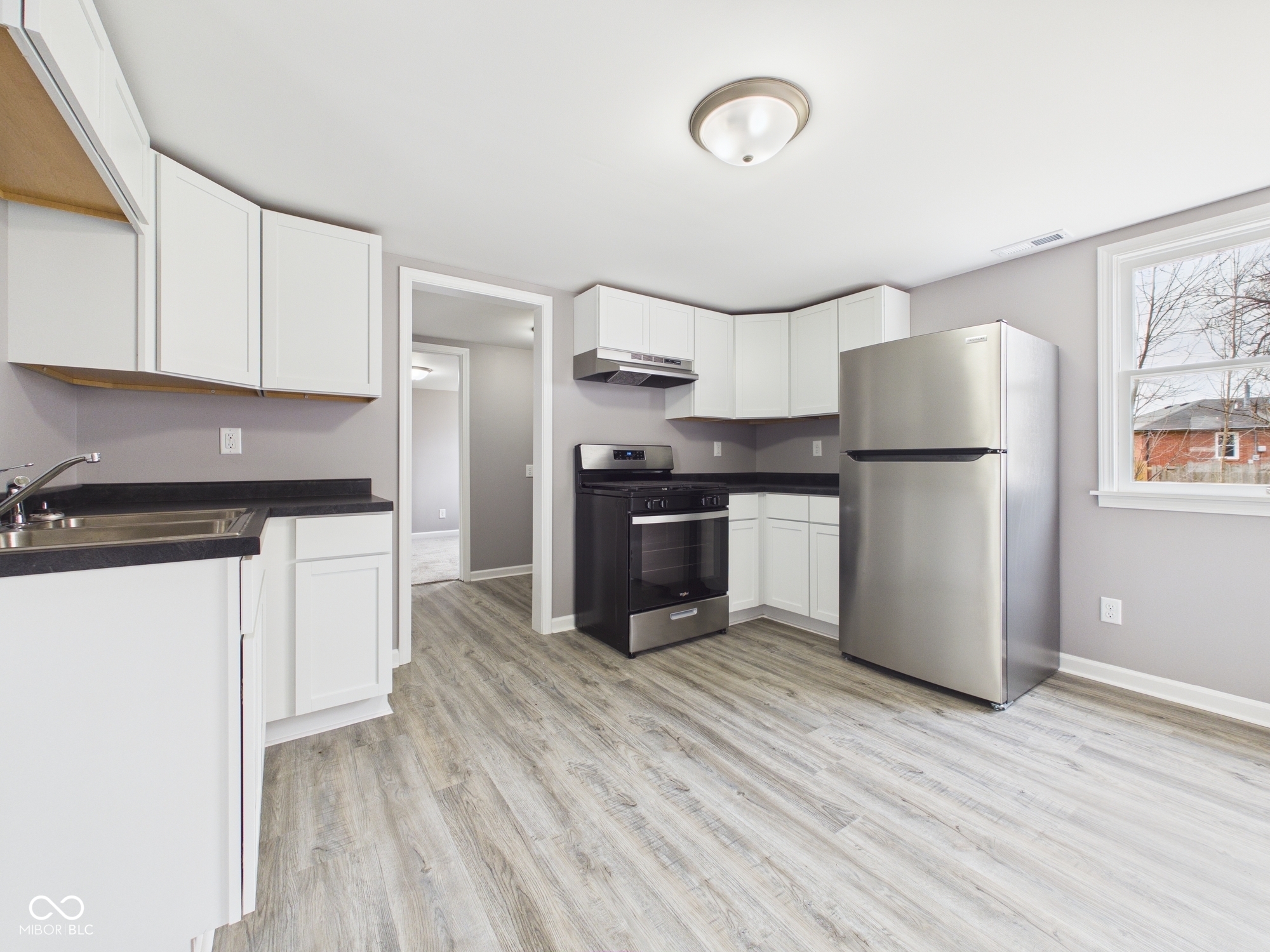 4221 Brown Street Anderson, IN 46013 - Photo 8 of 26