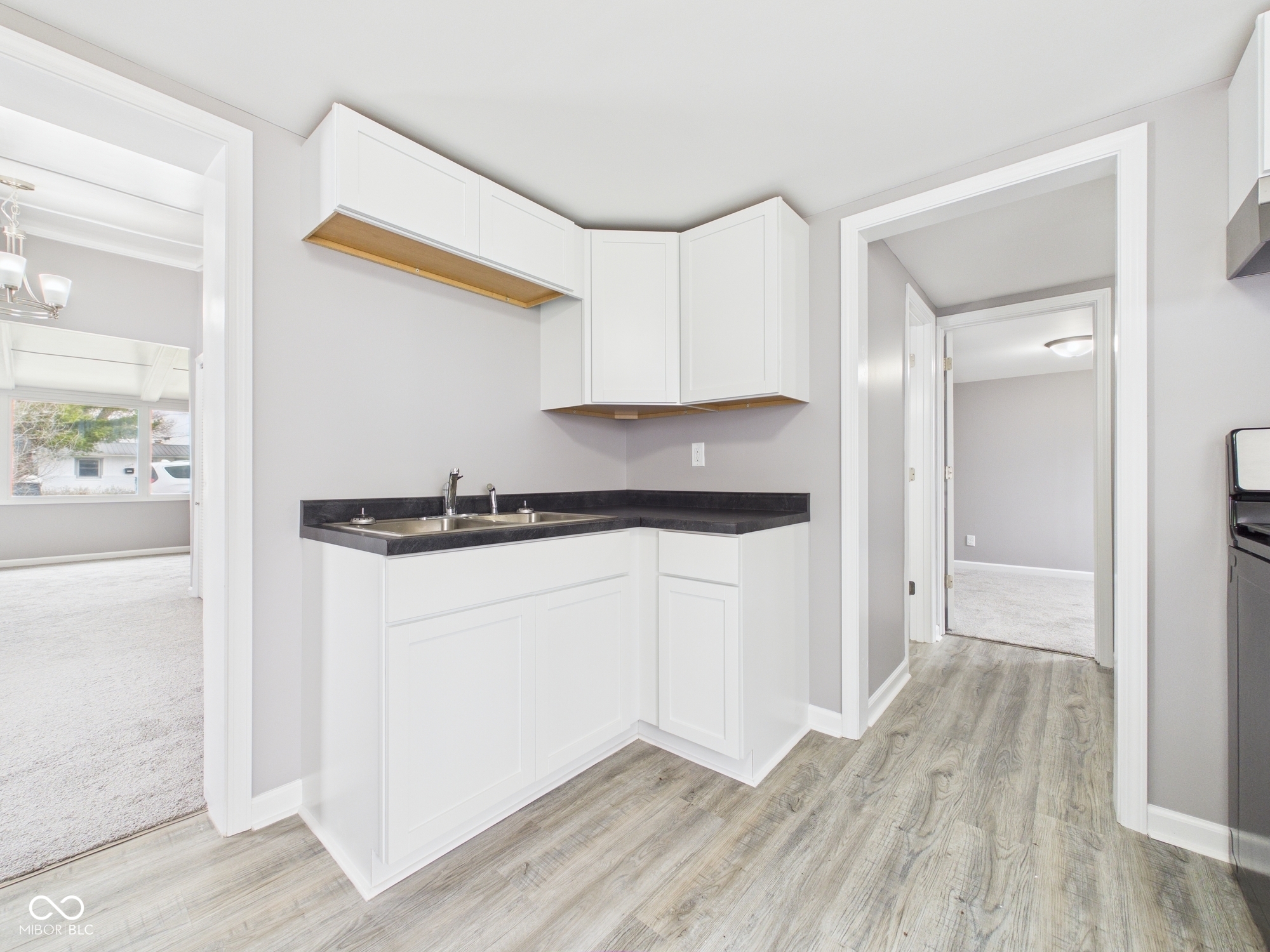 4221 Brown Street Anderson, IN 46013 - Photo 10 of 26