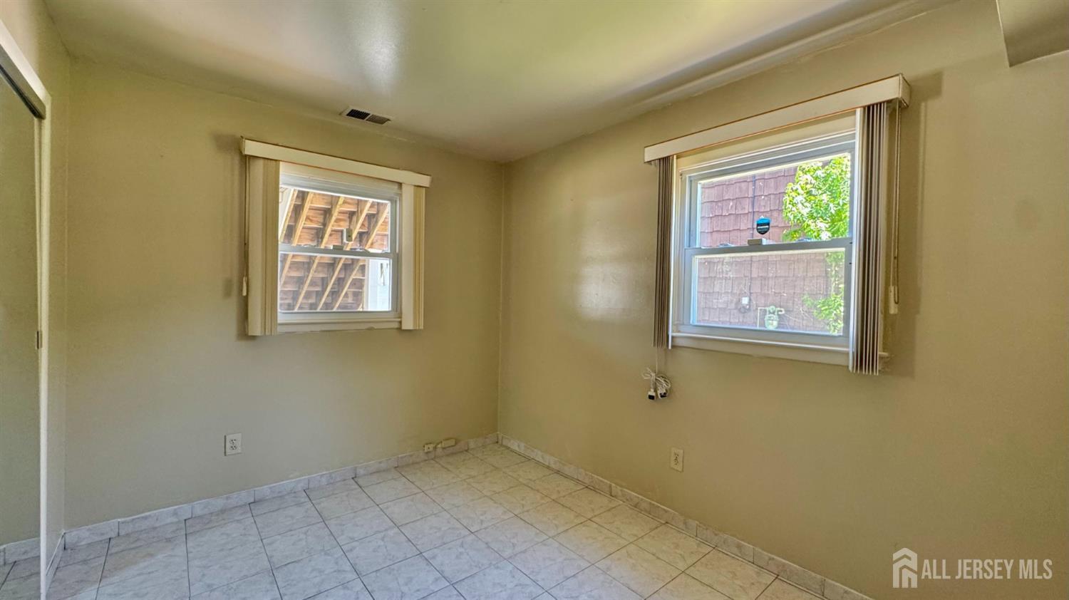 19 Library Place Edison, NJ 08820 - Photo 17 of 25