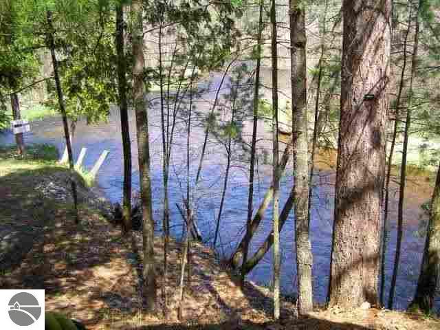 8650 South County Line Road Manistee, MI 49660 - Photo 3 of 3 1705601-2.JPG