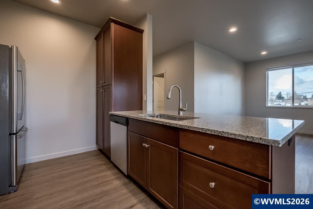400 West Rose Street Lebanon, OR 97355 - Photo 5 of 40