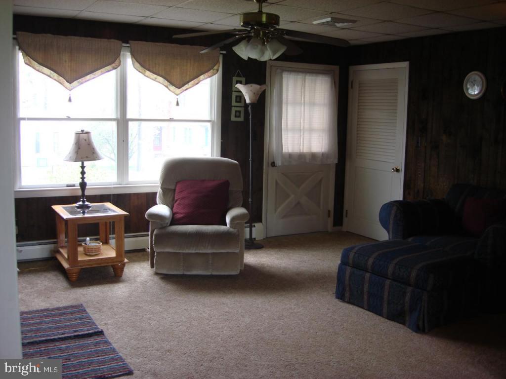 33 South Colebrook Road Manheim, PA 17545 - Photo 8 of 22