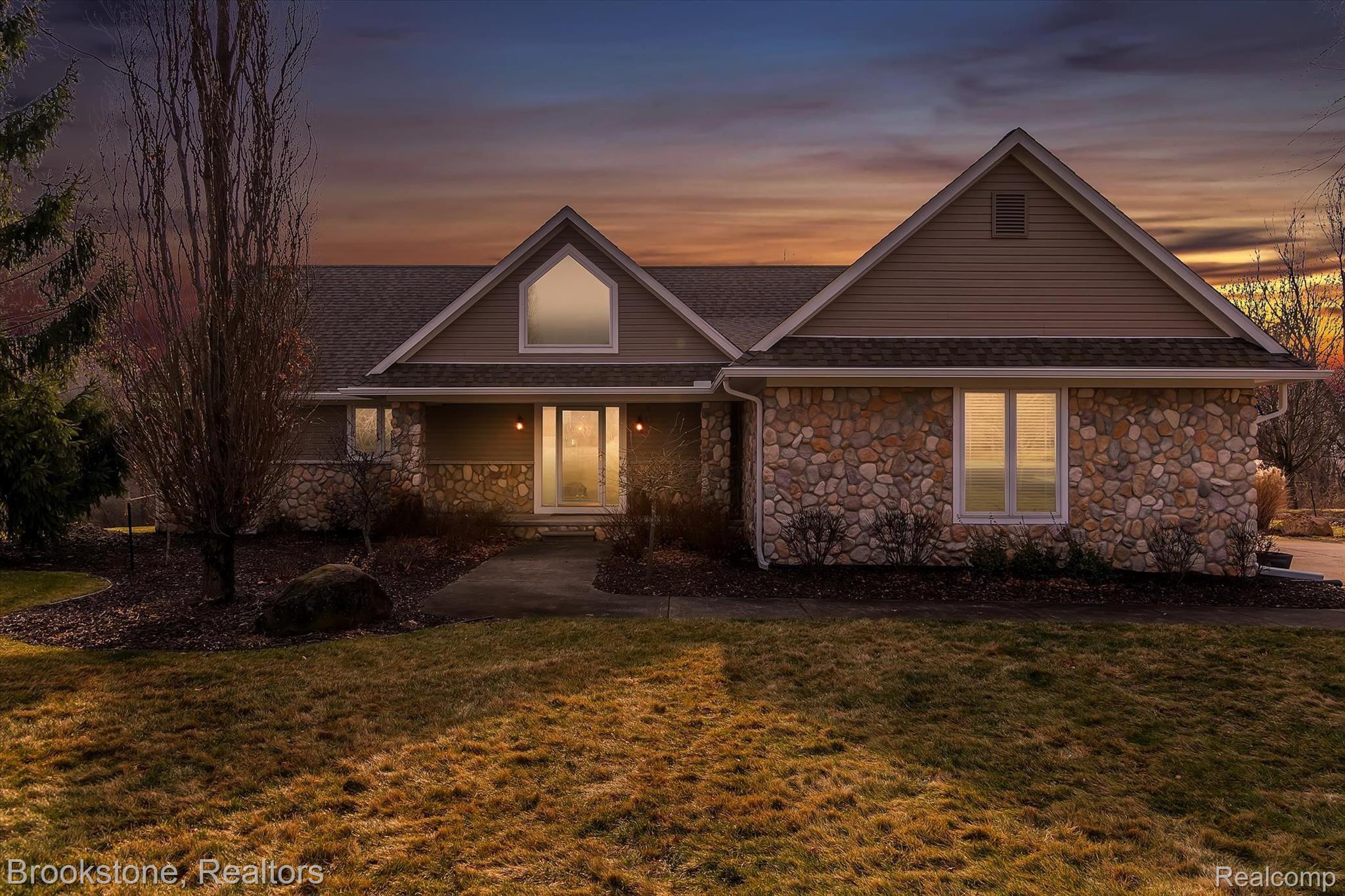 7474 Bennett Lake Road Fenton, MI 48430 - Photo 1 of 40 Welcome Home!