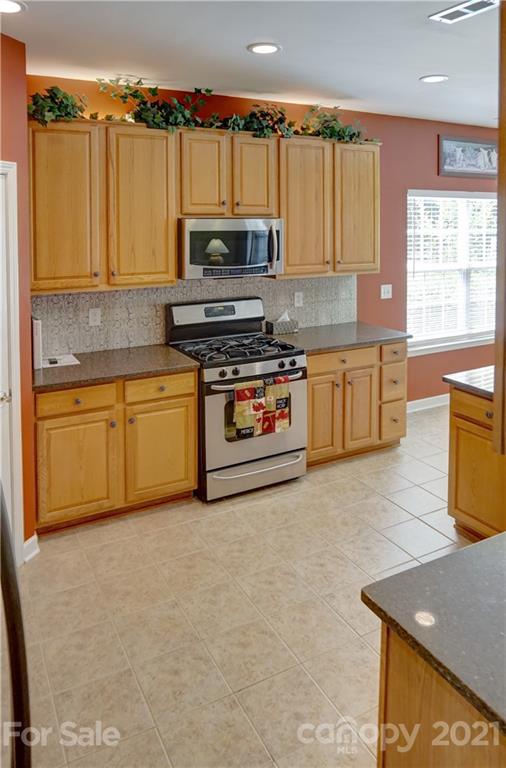 21619 Torrence Chapel Road Cornelius, NC 28031 - Photo 6 of 38 Gallery Image 6
