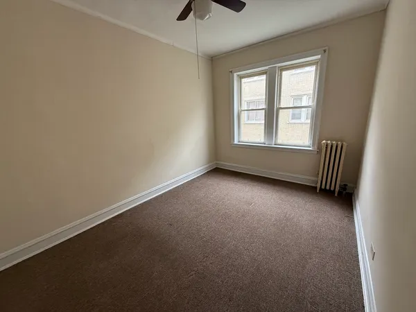 $1,200 | 2146 Gunderson Avenue, Unit 225, Berwyn, IL 60402