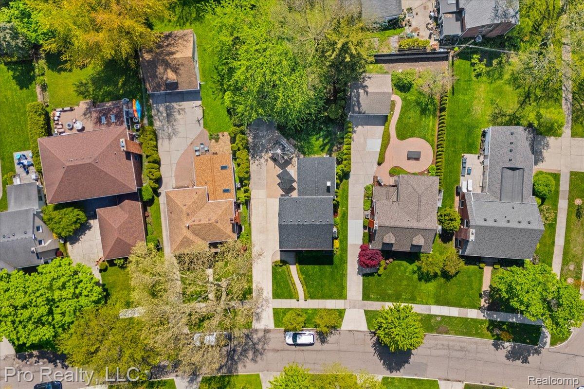 429 Roland Road Grosse Pointe, MI 48236 - Photo 33 of 34