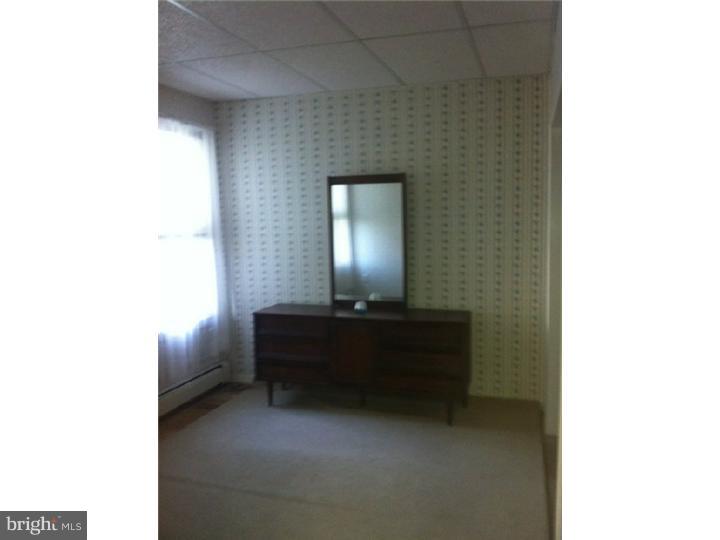 213 Chestnut Street Delran, NJ 08075 - Photo 16 of 20 Bedroom - Main