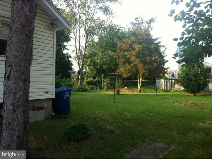 213 Chestnut Street Delran, NJ 08075 - Photo 6 of 20 Back Yard