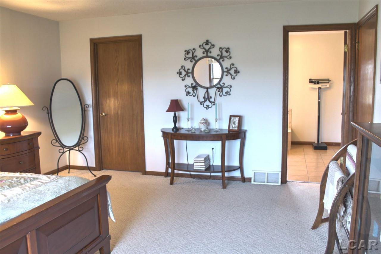 6111 Clinton Macon Road Clinton, MI 49236 - Photo 11 of 38