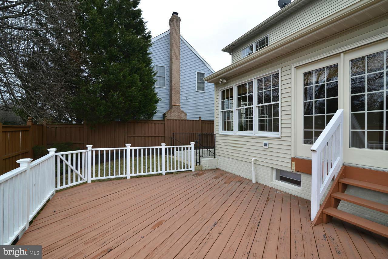 1301 Stable Farm Court Reston, VA 20194 - Photo 15 of 30 Exterior (Rear)