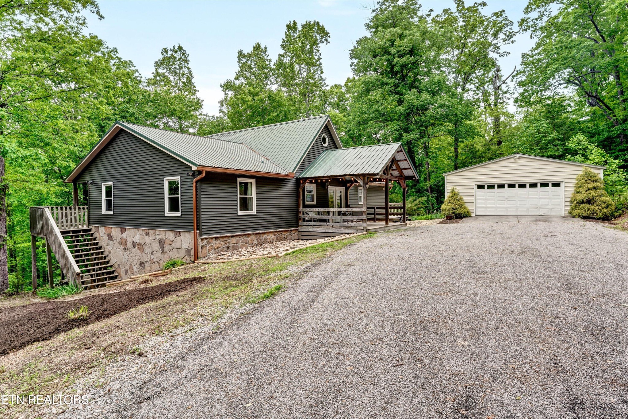3101 West Wolf Valley Road Clinton, TN 37716 - Photo 2 of 34