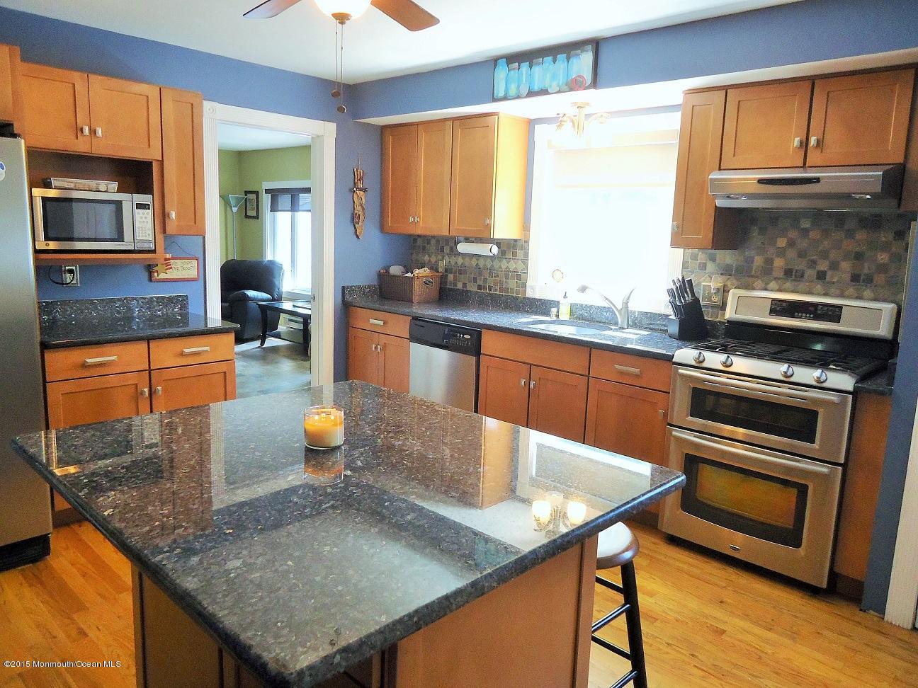 31 Jones Road Forked River, NJ 08731 - Photo 6 of 33 Kitchen