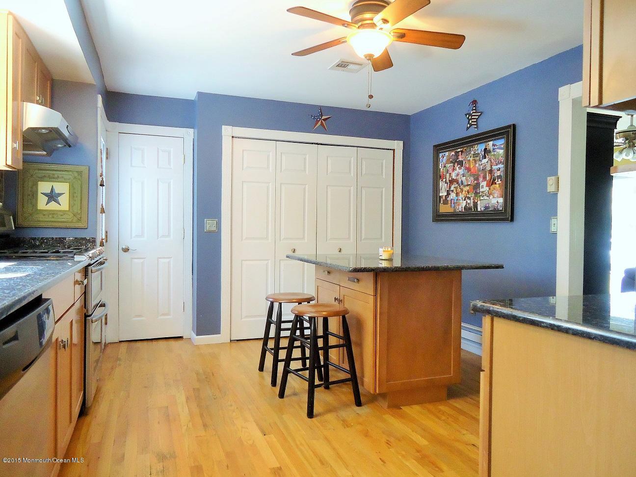 31 Jones Road Forked River, NJ 08731 - Photo 8 of 33 Kitchen