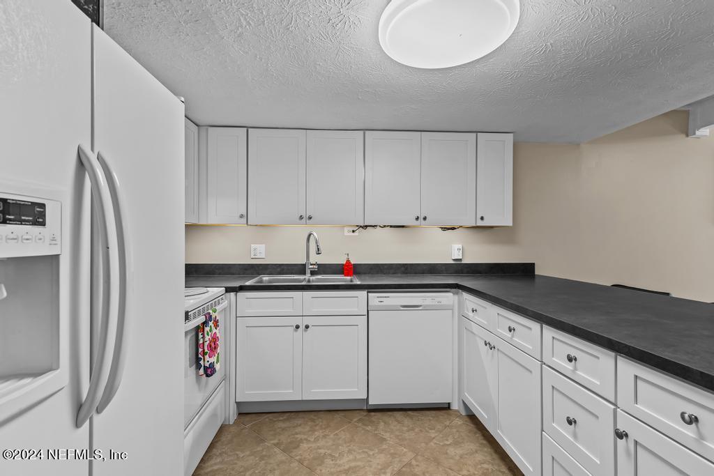4358 Timuquana Road, Unit 174 Jacksonville, FL 32210 - Photo 6 of 49 4358 Timuquana Rd Unit 174-10