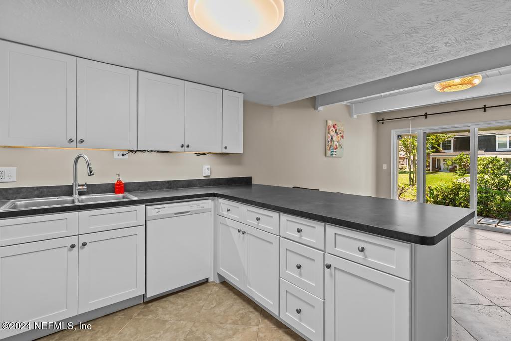 4358 Timuquana Road, Unit 174 Jacksonville, FL 32210 - Photo 8 of 49 4358 Timuquana Rd Unit 174-9