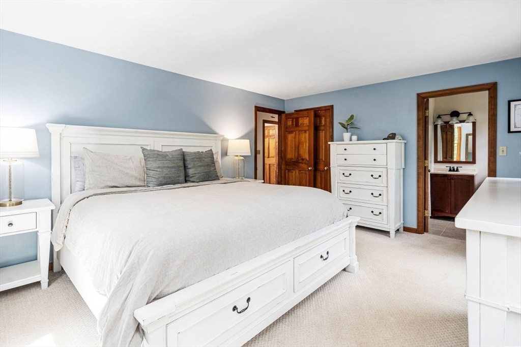 949 Webster Street Hanover, MA 02339 - Photo 15 of 24 Gallery Image 15