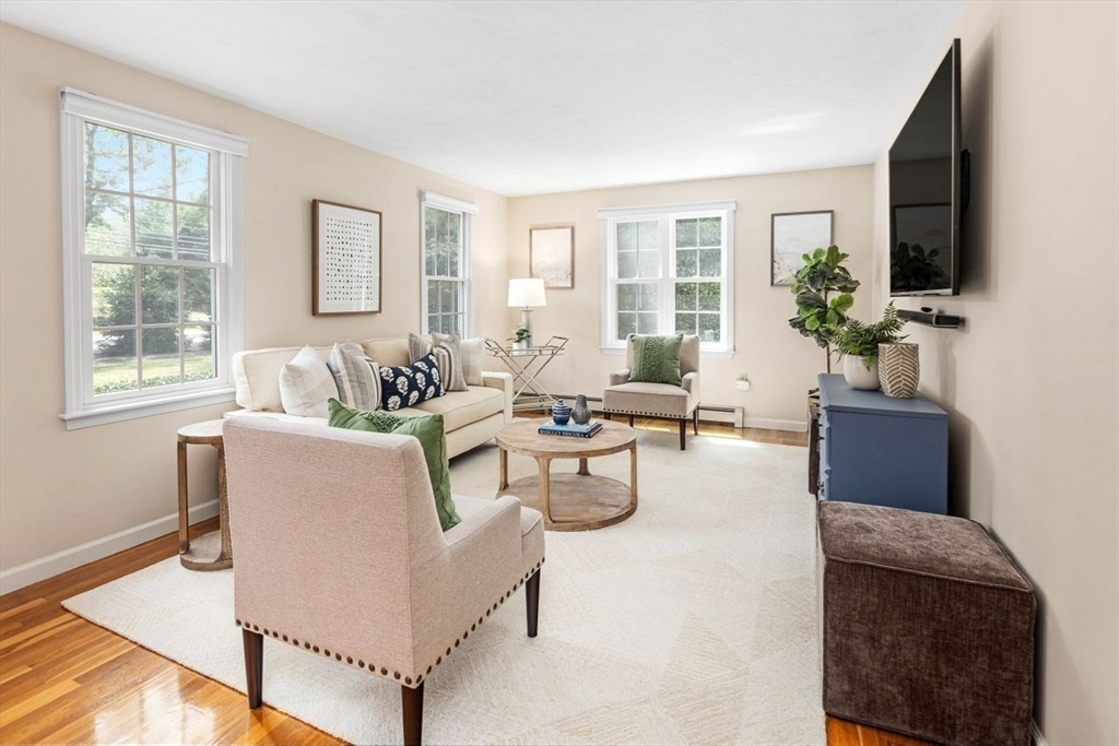 949 Webster Street Hanover, MA 02339 - Photo 10 of 24 Gallery Image 10