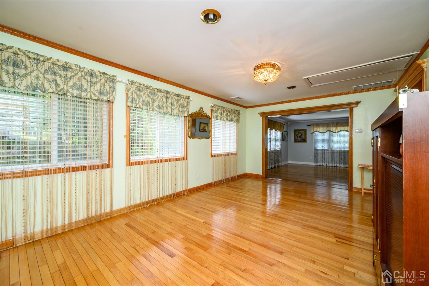 10 Stiles Road Warren, NJ 07059 - Photo 11 of 39 a view of an entryway