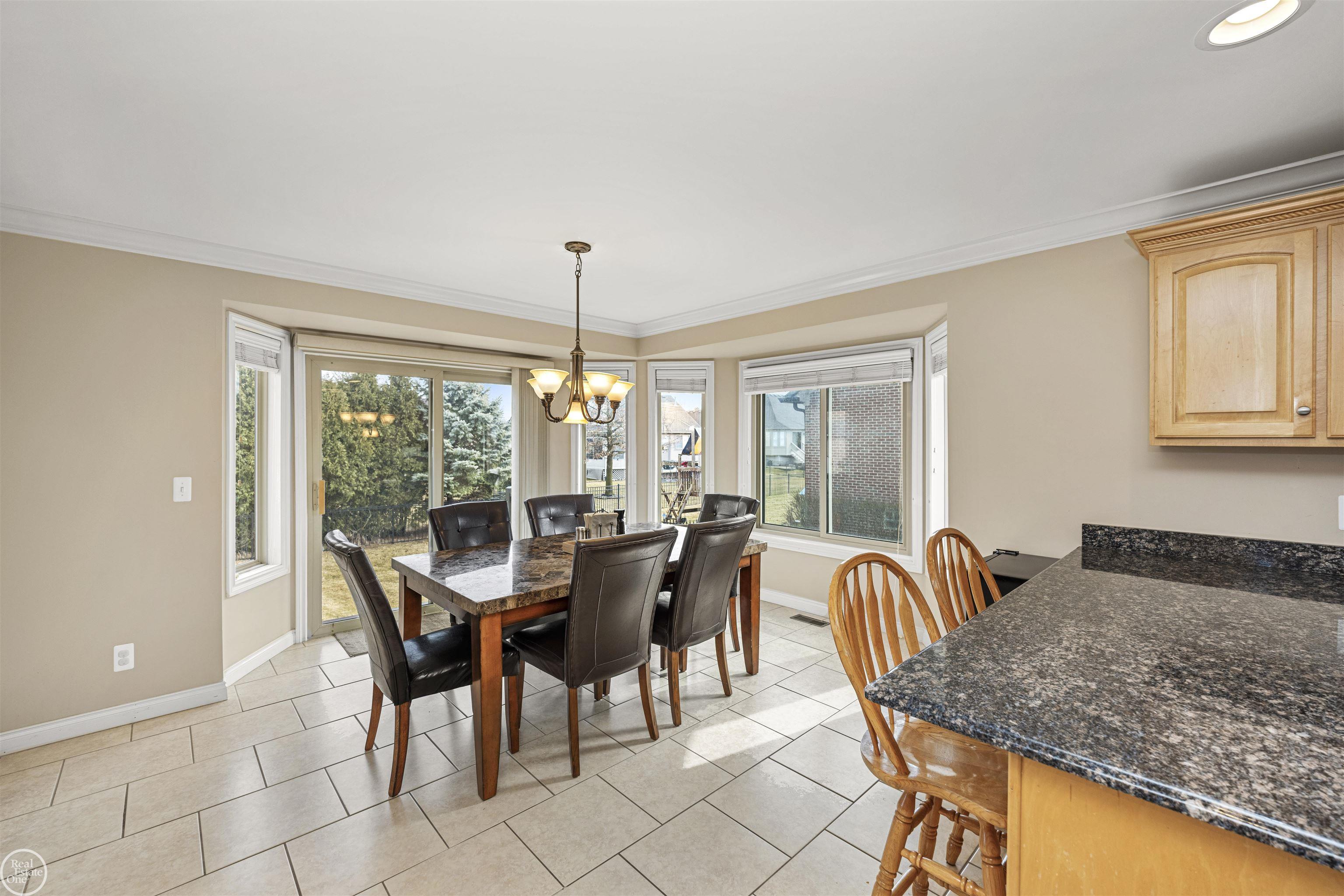 50442 Nesting Ridge Drive Macomb, MI 48044 - Photo 9 of 54 50168039-11bbde1b-7fdc-4ff6-8195-f1d580b8dadf.JPG