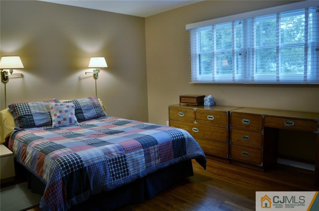 28 Boston Post Road East Brunswick, NJ 08816 - Photo 18 of 25 Gallery Image 18