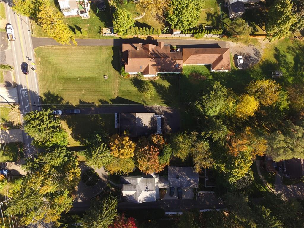 588 Thompson Run Road Pittsburgh, PA 15237 - Photo 4 of 21 Gallery Image 4
