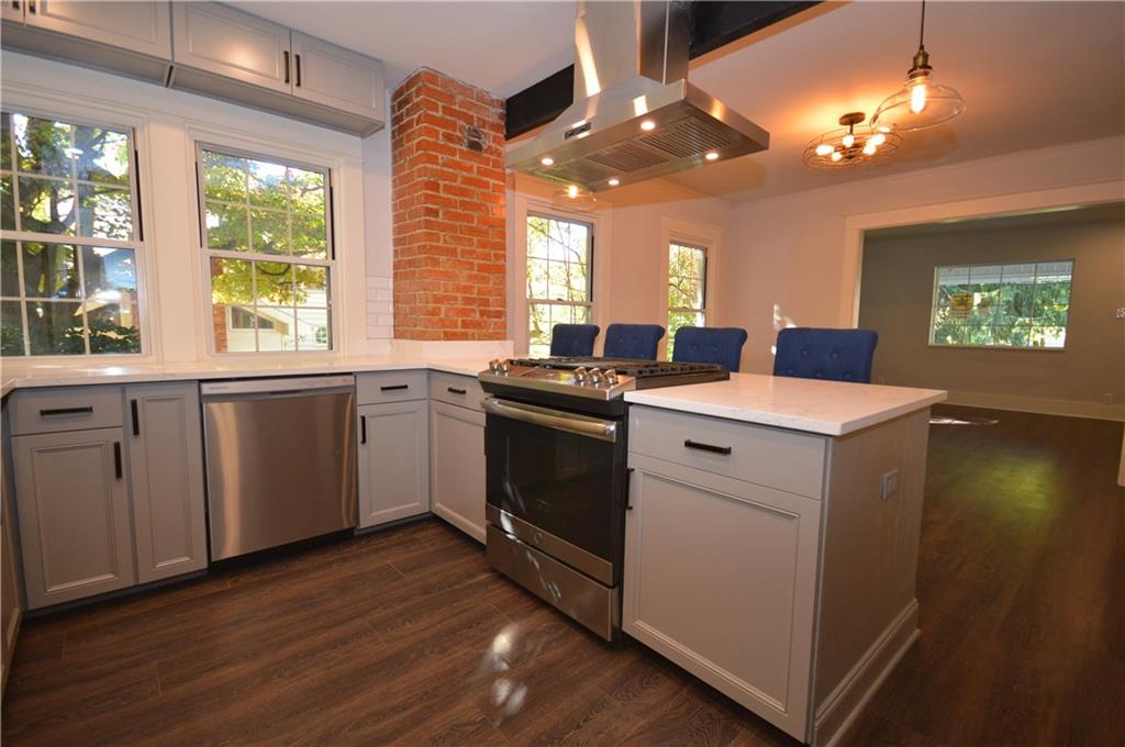 588 Thompson Run Road Pittsburgh, PA 15237 - Photo 8 of 21 Gallery Image 8