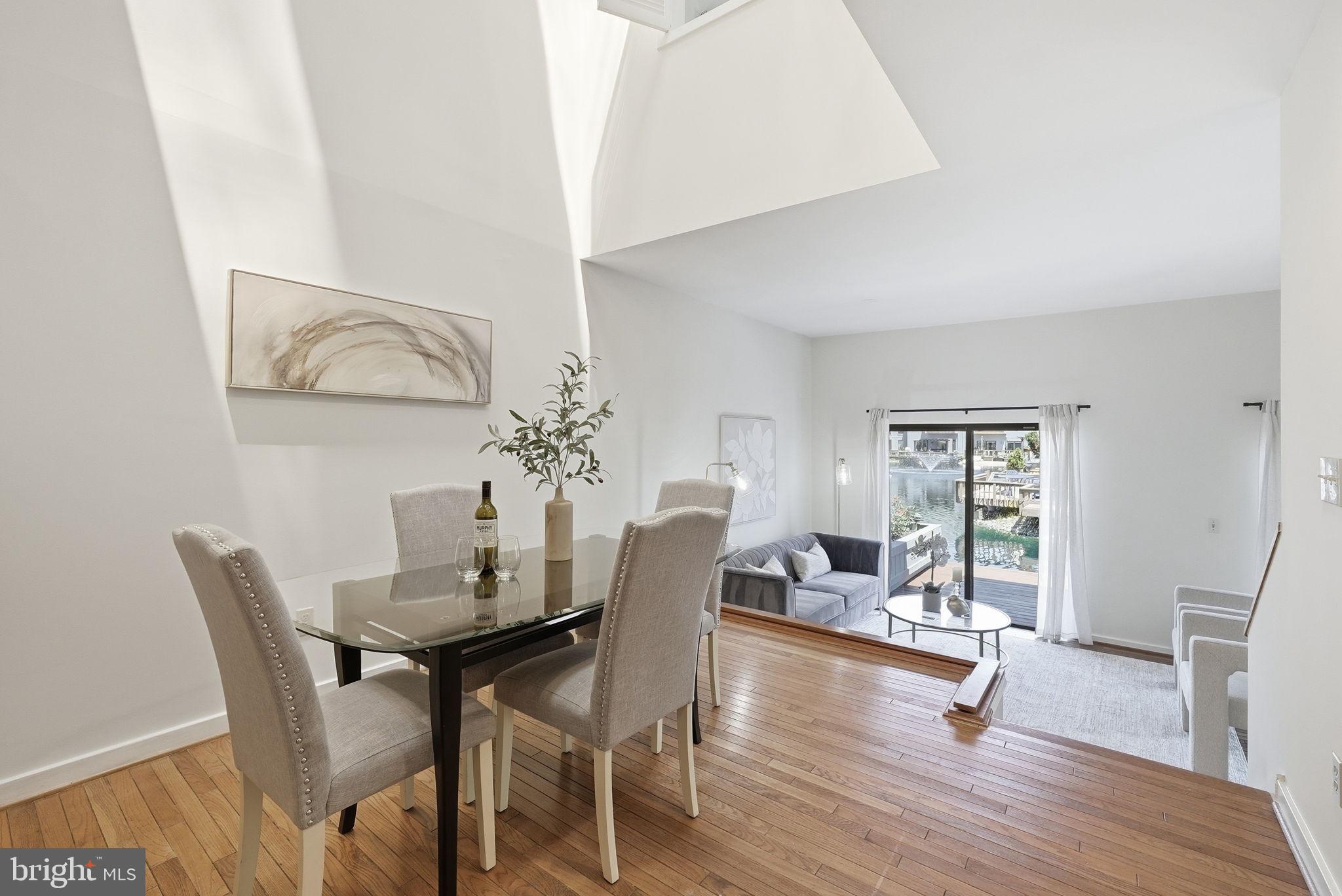 11124 Glade Drive Reston, VA 20191 - Photo 19 of 47 Dining Area