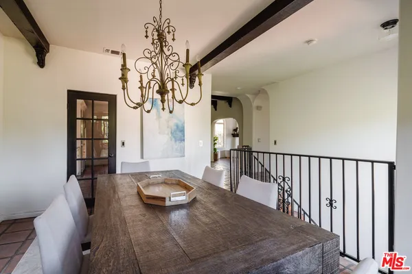 $1,999,000 | 3247 Bennett Drive, Los Angeles, CA 90068