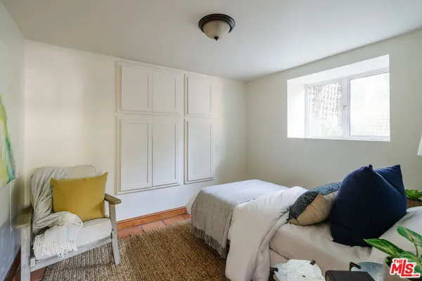 $1,999,000 | 3247 Bennett Drive, Los Angeles, CA 90068