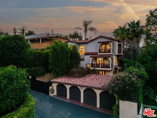 $1,999,000 | 3247 Bennett Drive, Los Angeles, CA 90068