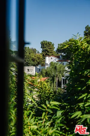 $1,999,000 | 3247 Bennett Drive, Los Angeles, CA 90068