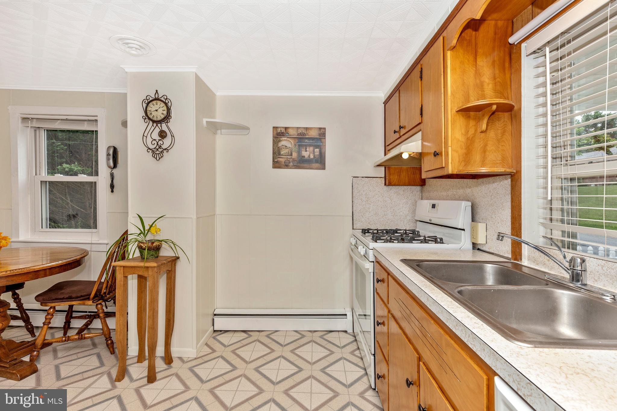 14627 Roddy Road Thurmont, MD 21788 - Photo 17 of 57 Kitchen