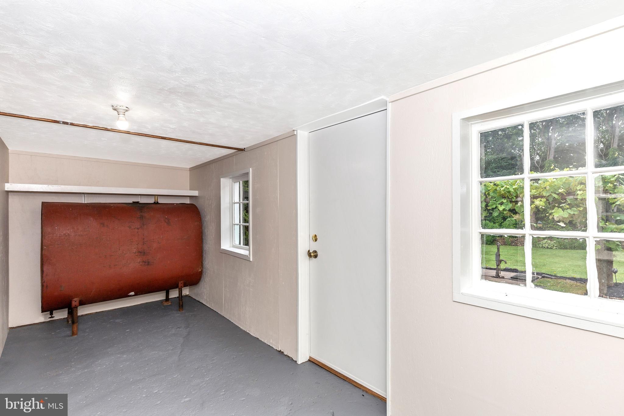14627 Roddy Road Thurmont, MD 21788 - Photo 37 of 57 lower level mud room