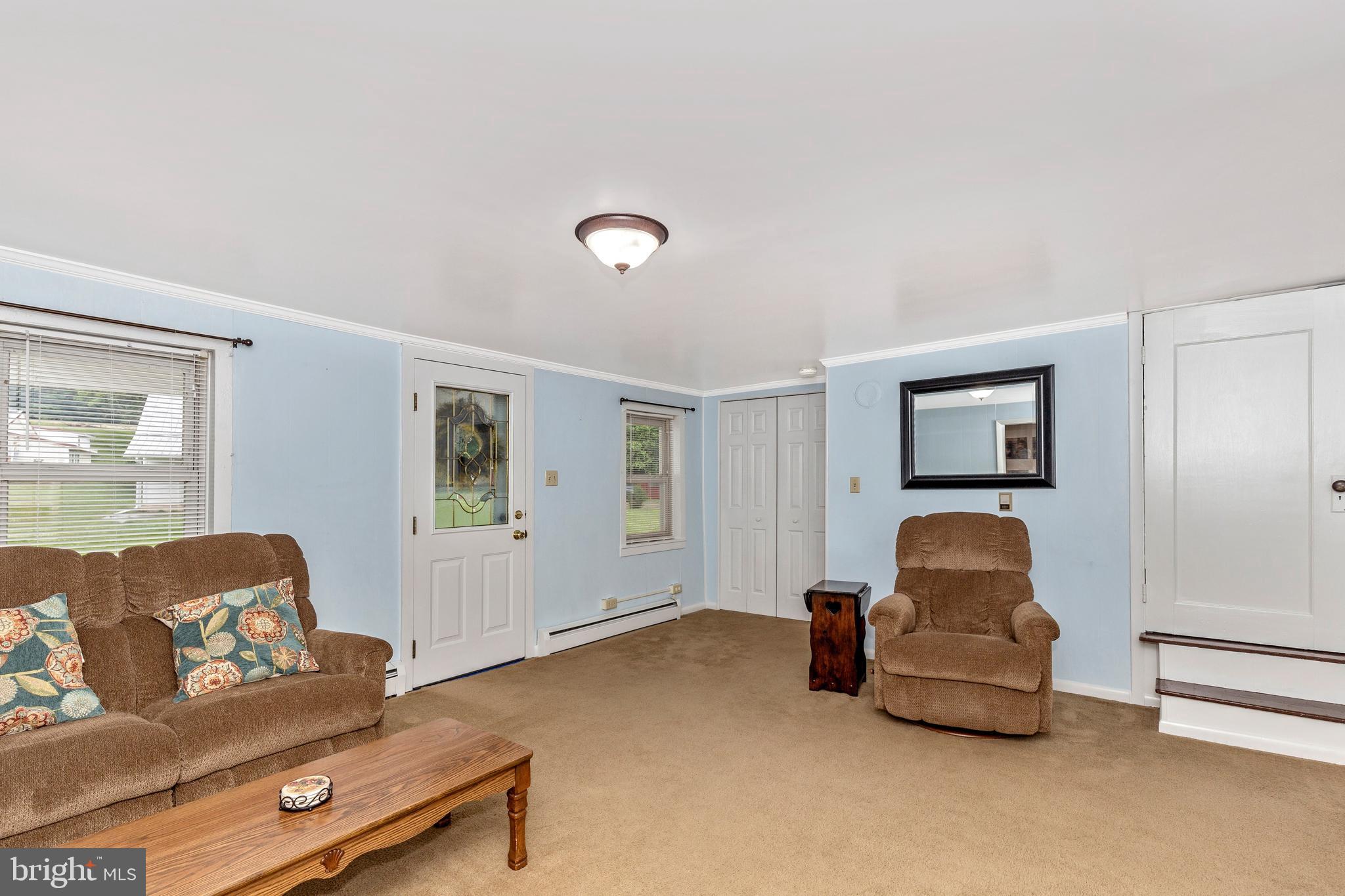 14627 Roddy Road Thurmont, MD 21788 - Photo 9 of 57 Living Room