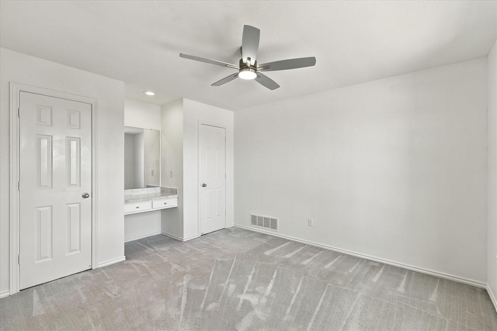 4406 Zion Road Garland, TX 75043 - Photo 14 of 38 Gallery Image 14