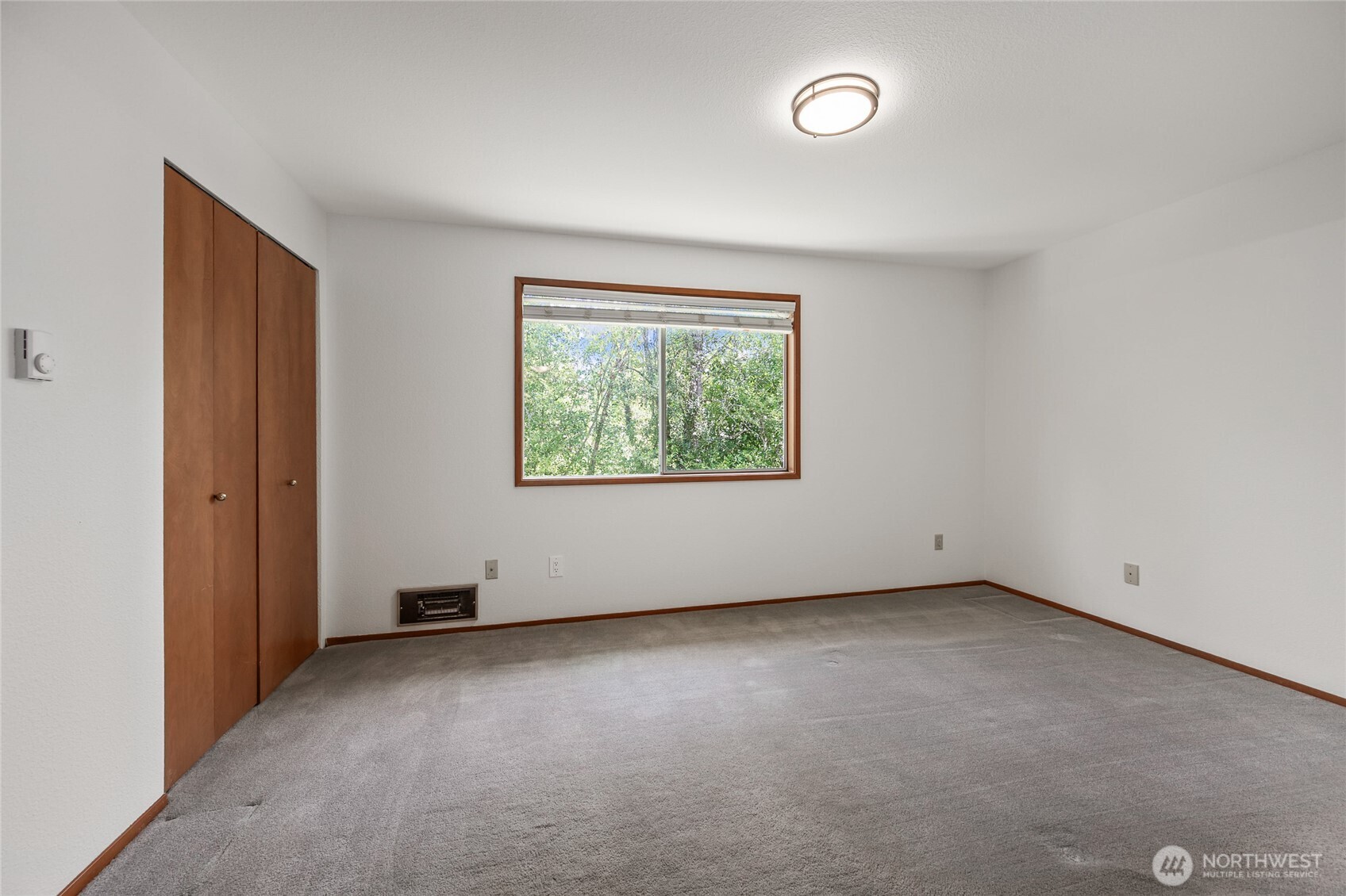 18910 Bothell Everett Highway, Unit H2 Bothell, WA 98012 - Photo 20 of 32