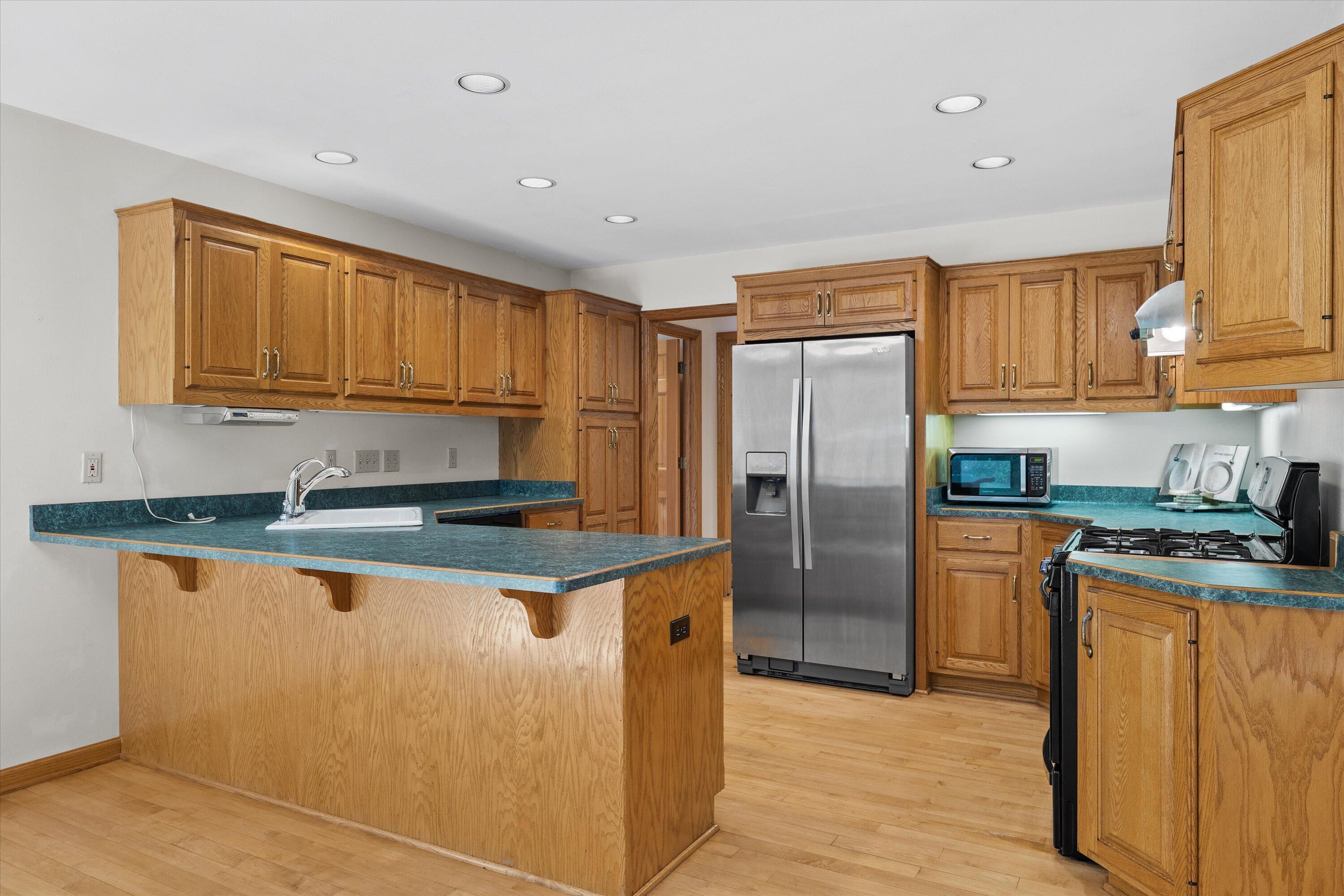 10845 North Wauwatosa Road Mequon, WI 53097 - Photo 15 of 51 Kitchen
