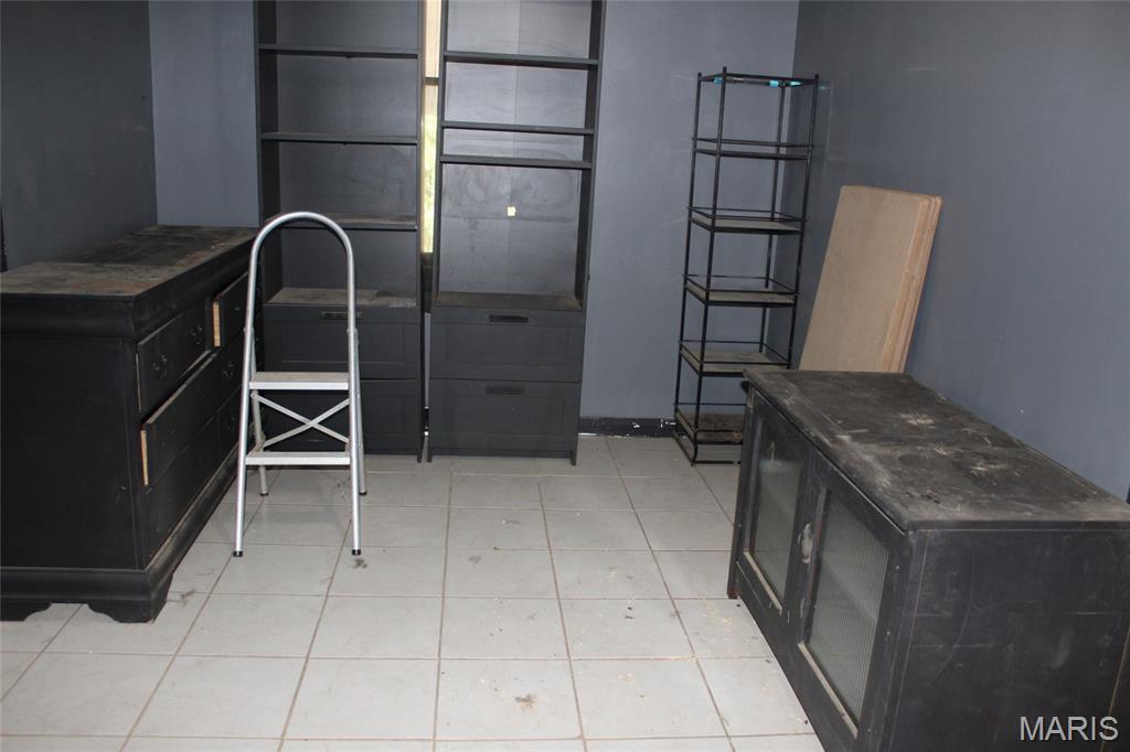 2315 Brown Street Alton, IL 62002 - Photo 12 of 39